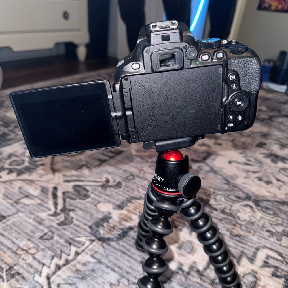 Nikon D5600 Camera